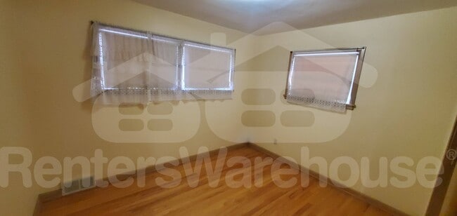 Foto del edificio - 3353 S 63rd St