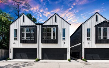 Building Photo - 2626 W Tidwell Rd