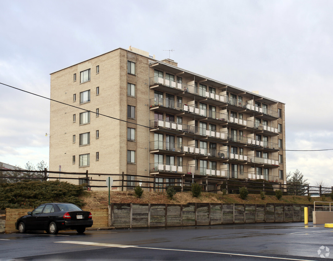 Building Photo - Bailey House Apartments