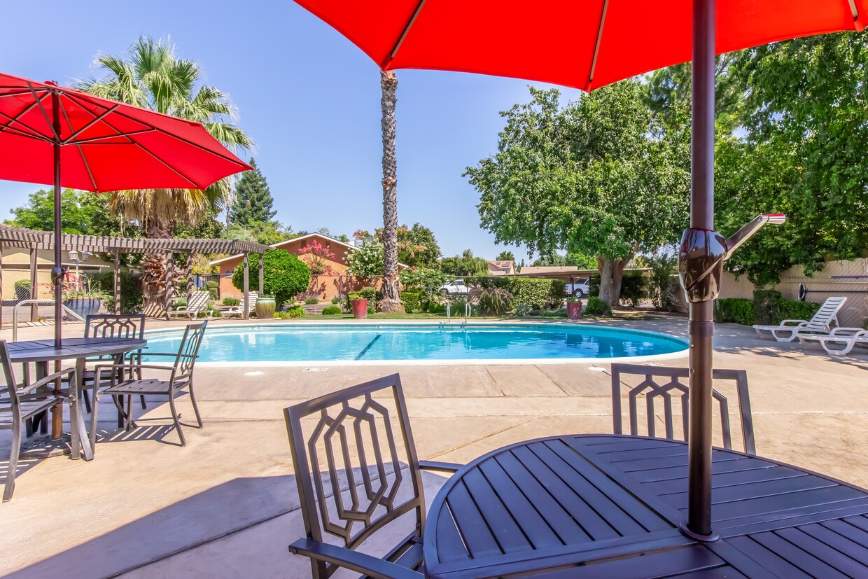 Primary Photo - Providence Pointe