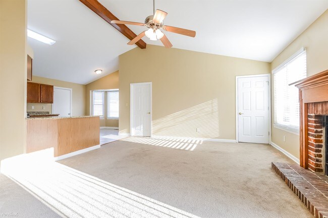 Foto del edificio - 3 br, 2 bath House - 14 Walnut Hill Ct