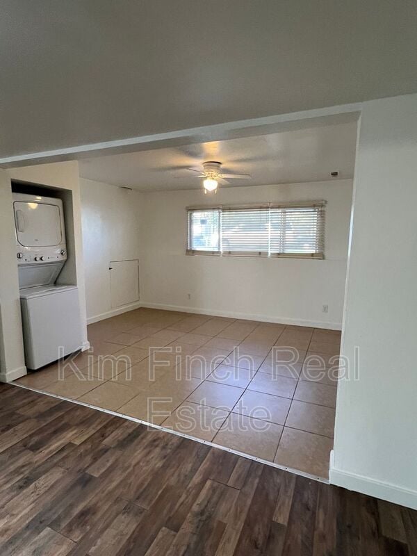 Building Photo - 6099 S Country Hills Drive