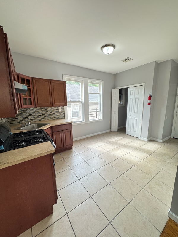 Foto del edificio - 641 15th Ave