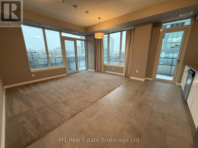 Building Photo - 73 Arthur St S