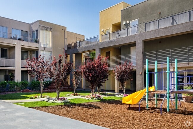 Building Photo - Parc Ridge Apartments