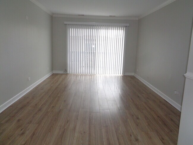 Building Photo - 10540 Brooks Ln