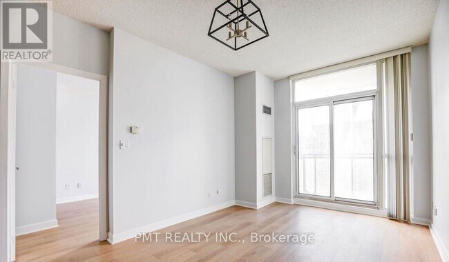 Photo du bâtiment - 18 Harbour St