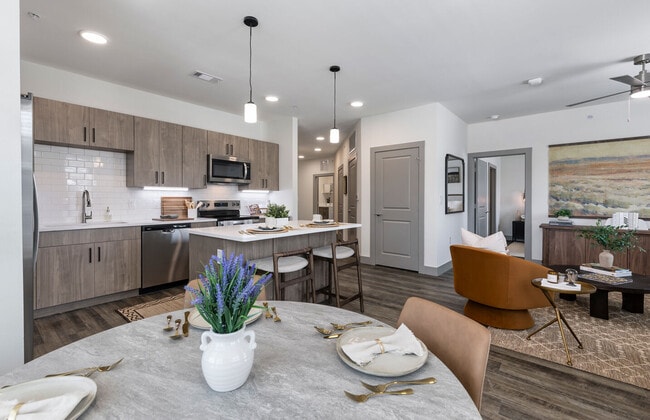 Foto del edificio - Local Dripping Springs