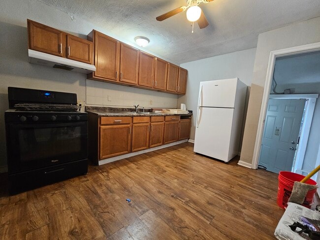 Foto del edificio - 754 Durbin St