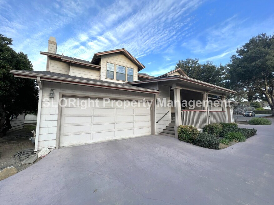 LEASE PENDING- Condo Near Downtown SLO - 2 Bed / 2.5 Bath