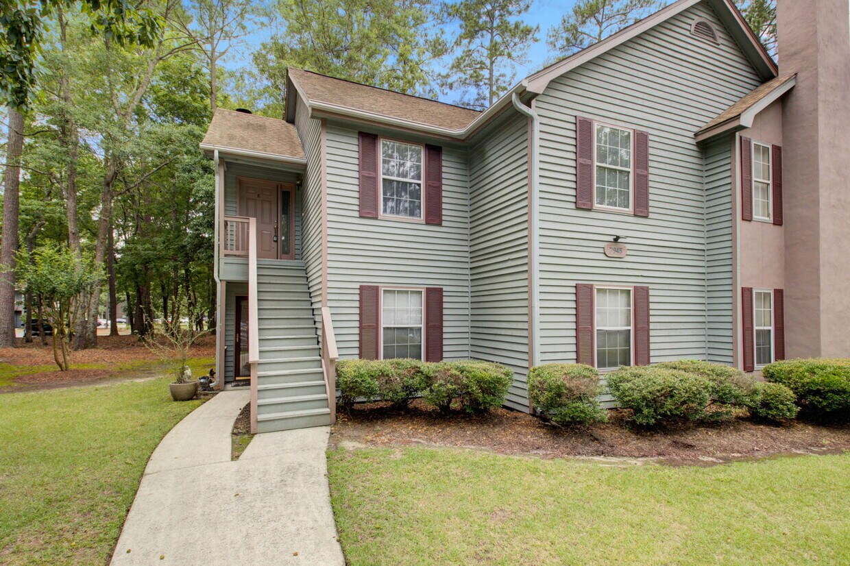 Primary Photo - 7945 Parklane Ct