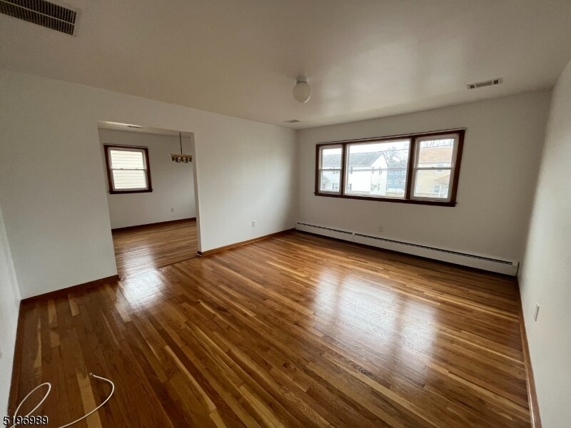 844 Hobson St, Union, NJ 07083 Room for Rent in Union, NJ