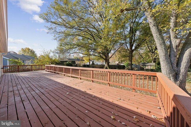 Foto del edificio - 2414 Phillips Dr