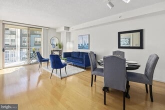 Building Photo - 2726 Gallows Rd Building Photo - 2726 Gallows Rd