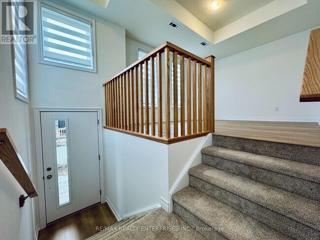 Building Photo - 70 Kenesky Dr