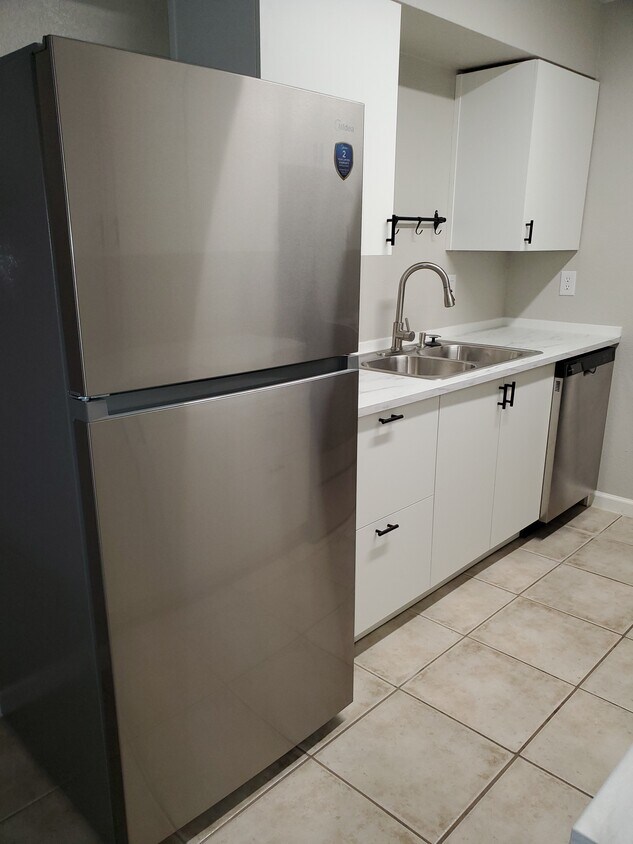 Foto principal - 34 W Inglewood St