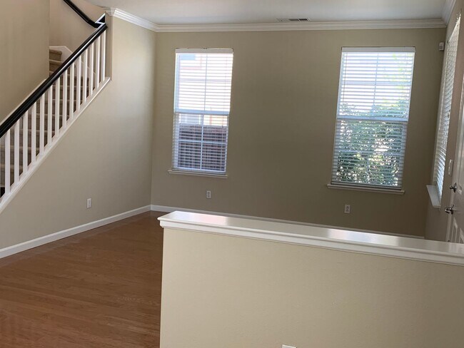 Foto del edificio - 1717 Blakesly Drive