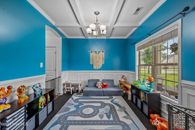 Building Photo - 300 Onyx Ct