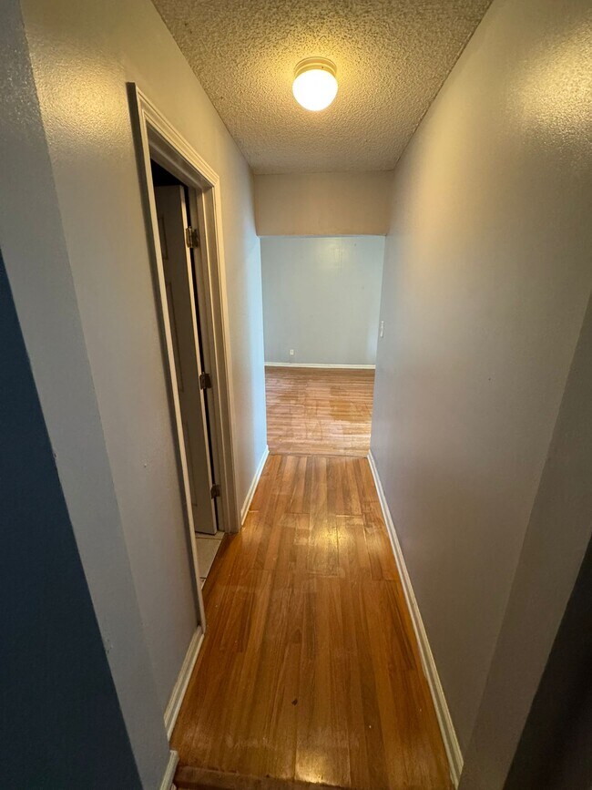 Foto del edificio - 634 Woolfolk St