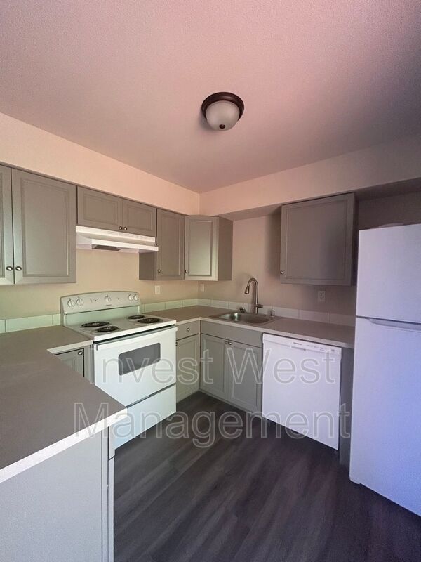 Foto del edificio - 2904 E 16th St