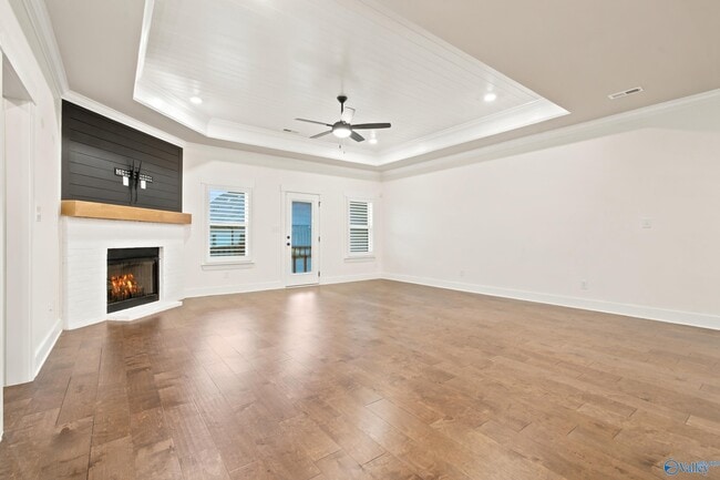 Building Photo - 436 Ripple Lk Dr SW