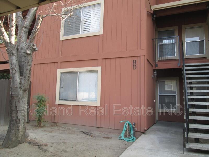 468 Cherry Ln Unit D, Manteca, CA 95337 Condo for Rent in Manteca, CA