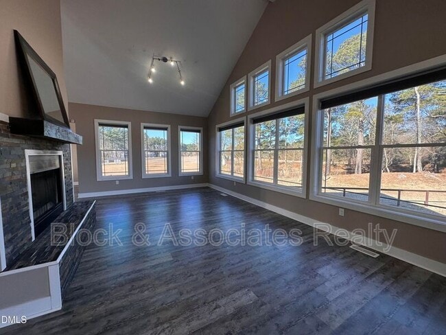 Building Photo - 4446 Old US Hwy 421