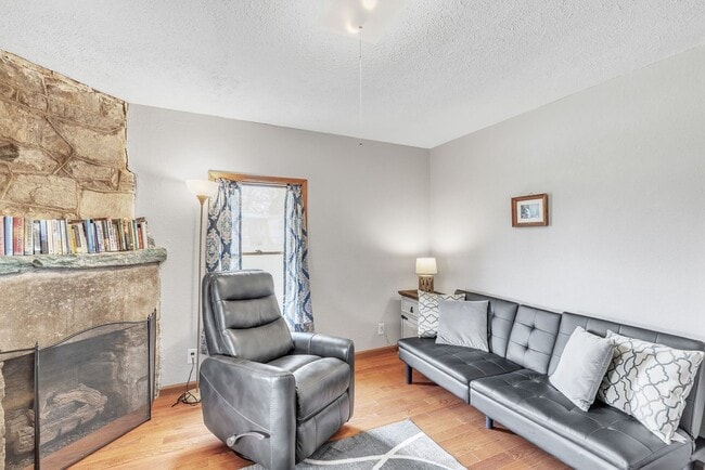 Building Photo - 177 Hoots Dr