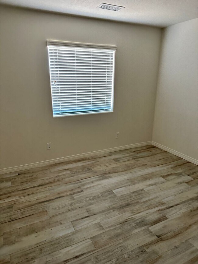 Foto del edificio - NEW CONSTRUCTION 3 BEDROOM RENTAL HOME!
