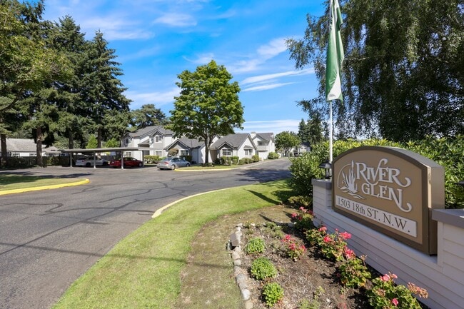Building Photo - River Glen Apartments