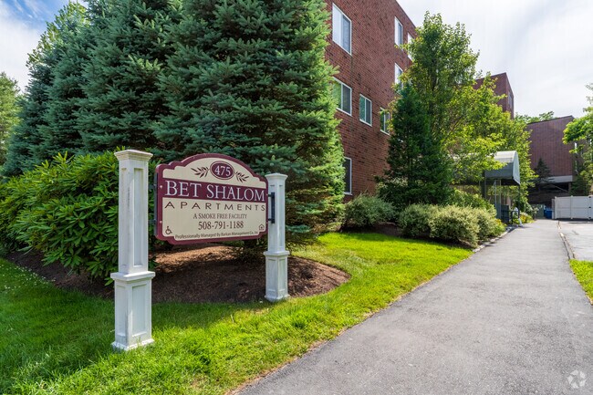 Alt Building - Bet Shalom