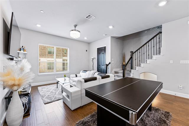 Building Photo - 4412 Grady Ln