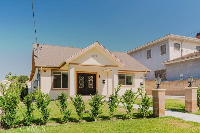 Foto del edificio - 1079 E Elmwood Ave