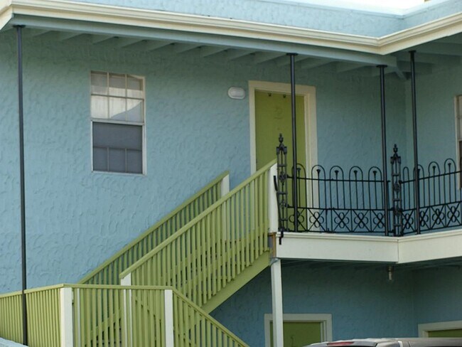 Building Photo - 802 Avenue K Ave