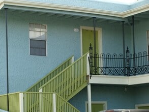 Building Photo - 802 Avenue K