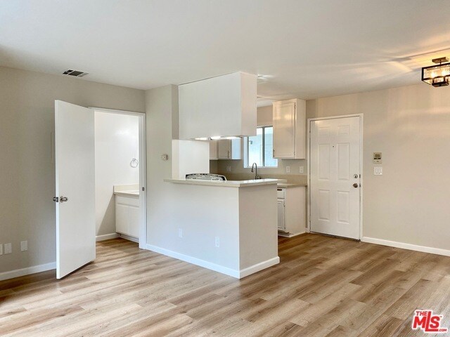 Foto del edificio - 1540 N Bronson Ave