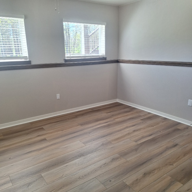 Building Photo - 34509 Hartwell Pl