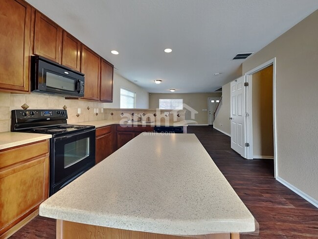 Building Photo - 19904 Robins Dr