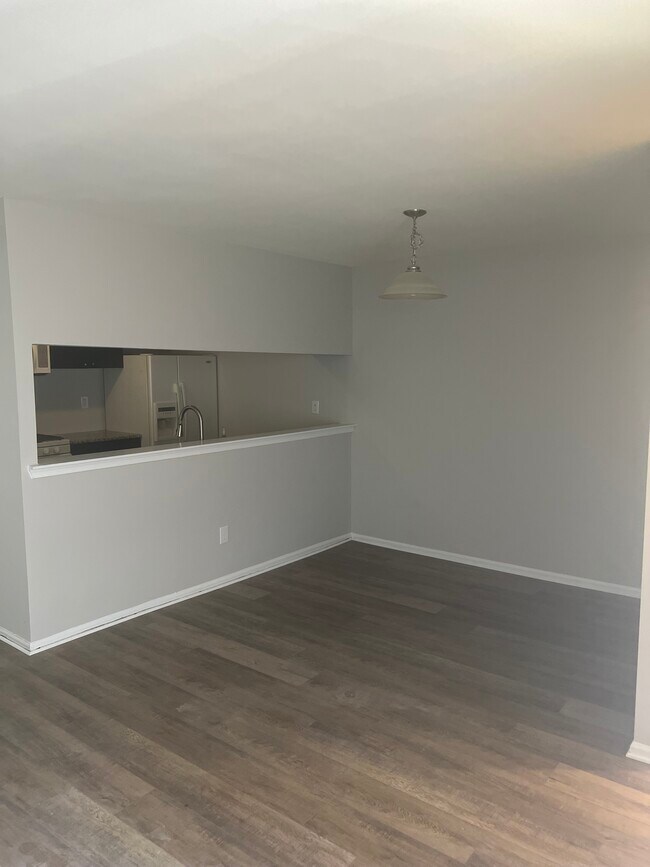 Building Photo - 724 Northridge Dr