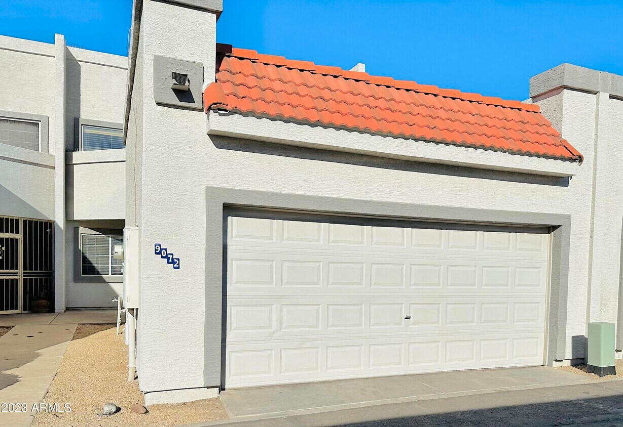 9072 N 47th Ln, Glendale, AZ 85302 Townhome Rentals in Glendale AZ