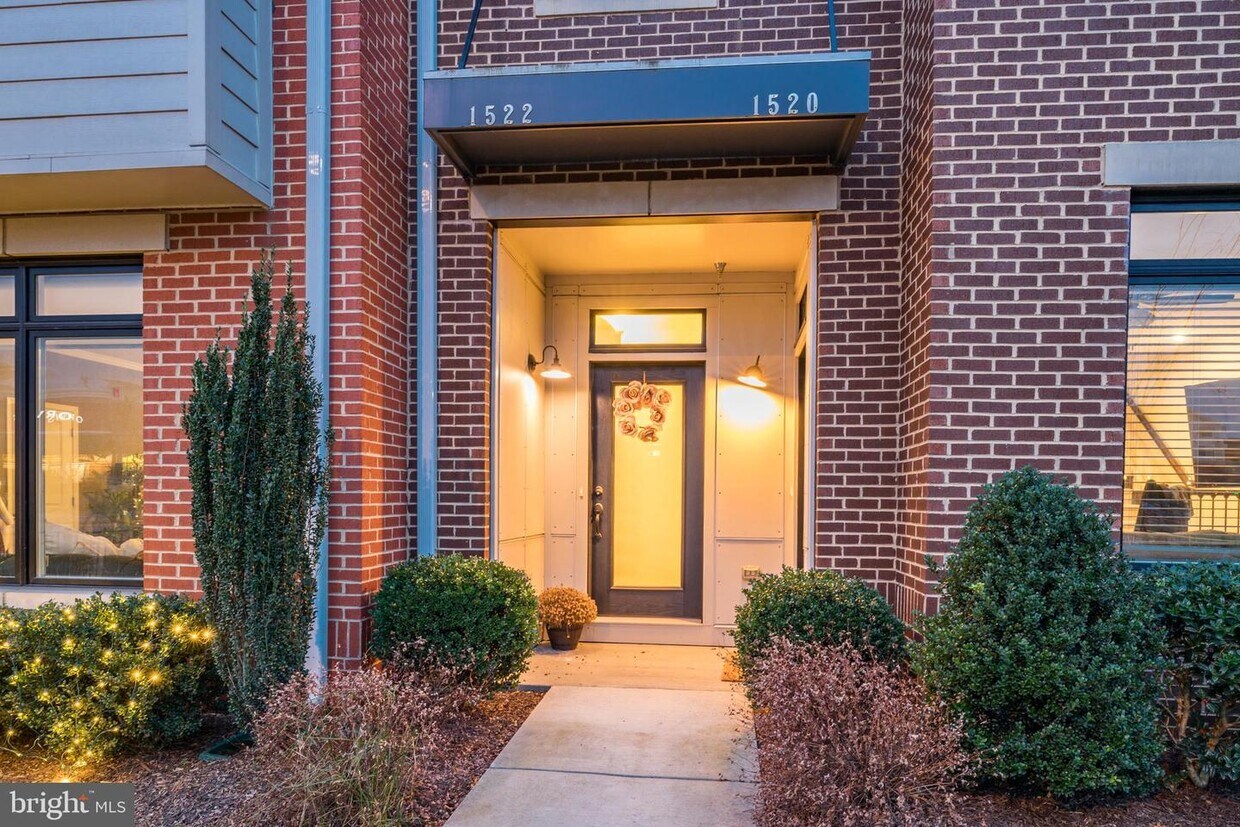 1522 Ribbon Limestone Terrace SE, Leesburg, VA 20175 Condo for Rent