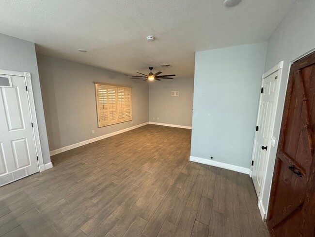 Foto del edificio - Home for rent in Socorro