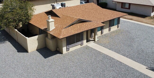 Foto del edificio - 3352 W Harmont Dr