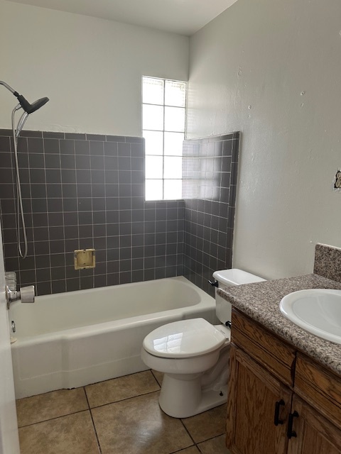 Foto del edificio - 3945 W Orange Dr
