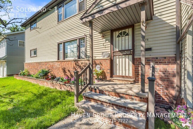 Building Photo - 77 Solon Rd