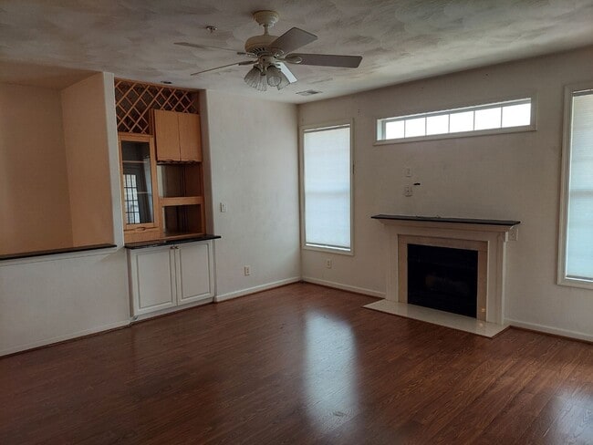 Building Photo - 1061 Grand Oak Ln