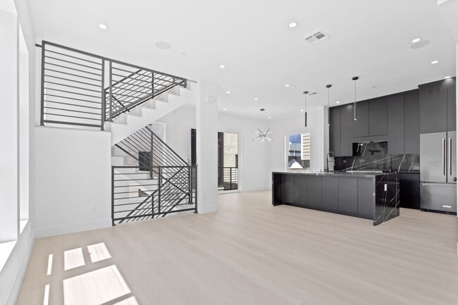 Foto del edificio - 1815 Barry Ave