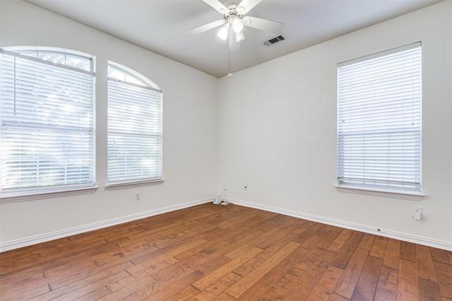 Foto del edificio - 8924 High Meadows Dr