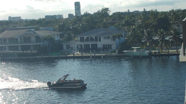 Foto del edificio - 2017 S Ocean Dr