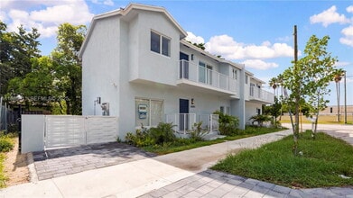 Building Photo - 18395 SW 103rd Ct